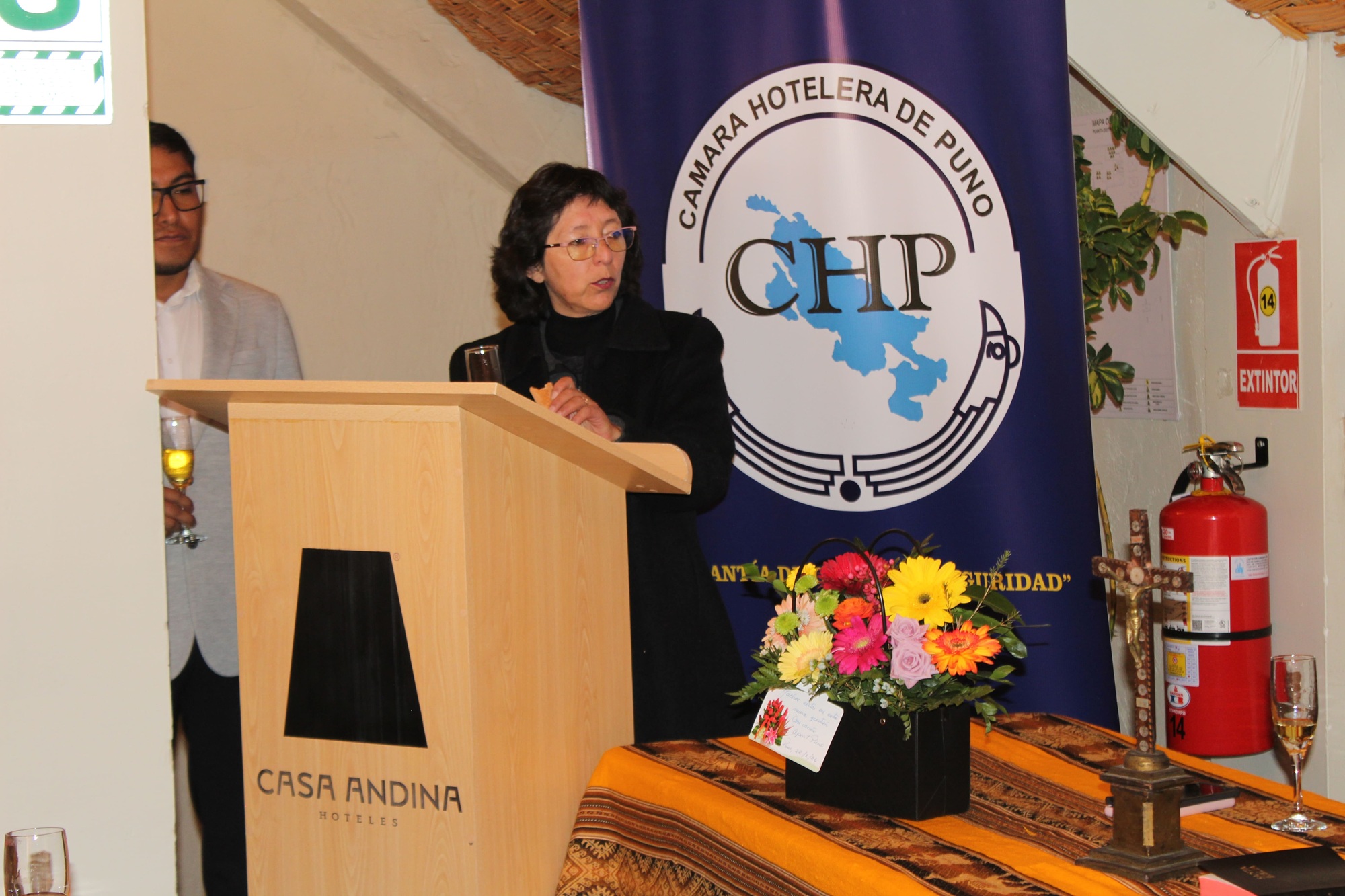 CÁMARA DE COMERCIO PARTICIPA EN LA JURAMENTACIÓN DE LA NUEVA JUNTA DIRECTIVA DE LA CÁMARA HOTELERA DE PUNO PARA EL PERIODO 2026-2028