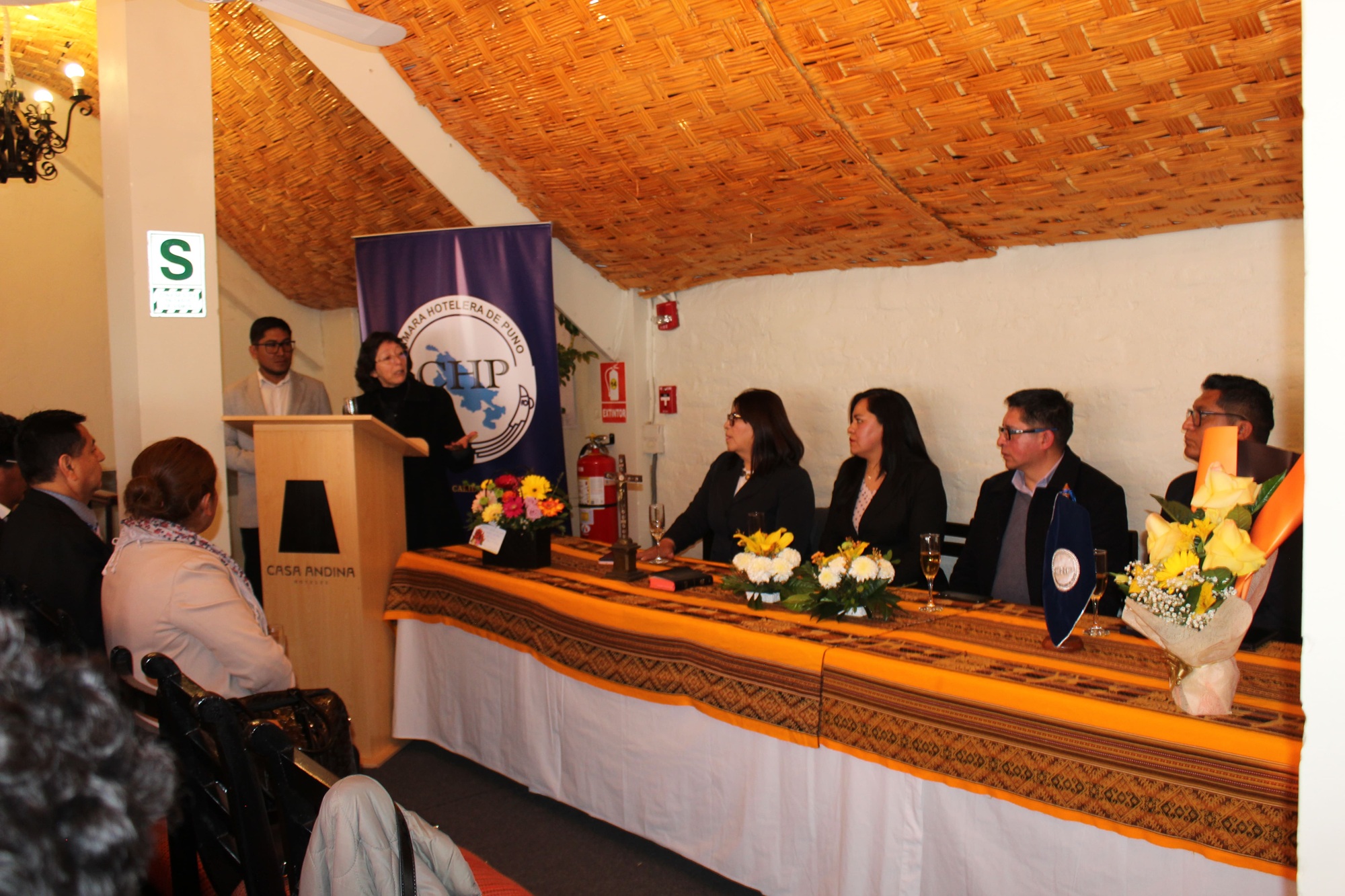 CÁMARA DE COMERCIO PARTICIPA EN LA JURAMENTACIÓN DE LA NUEVA JUNTA DIRECTIVA DE LA CÁMARA HOTELERA DE PUNO PARA EL PERIODO 2026-2028
